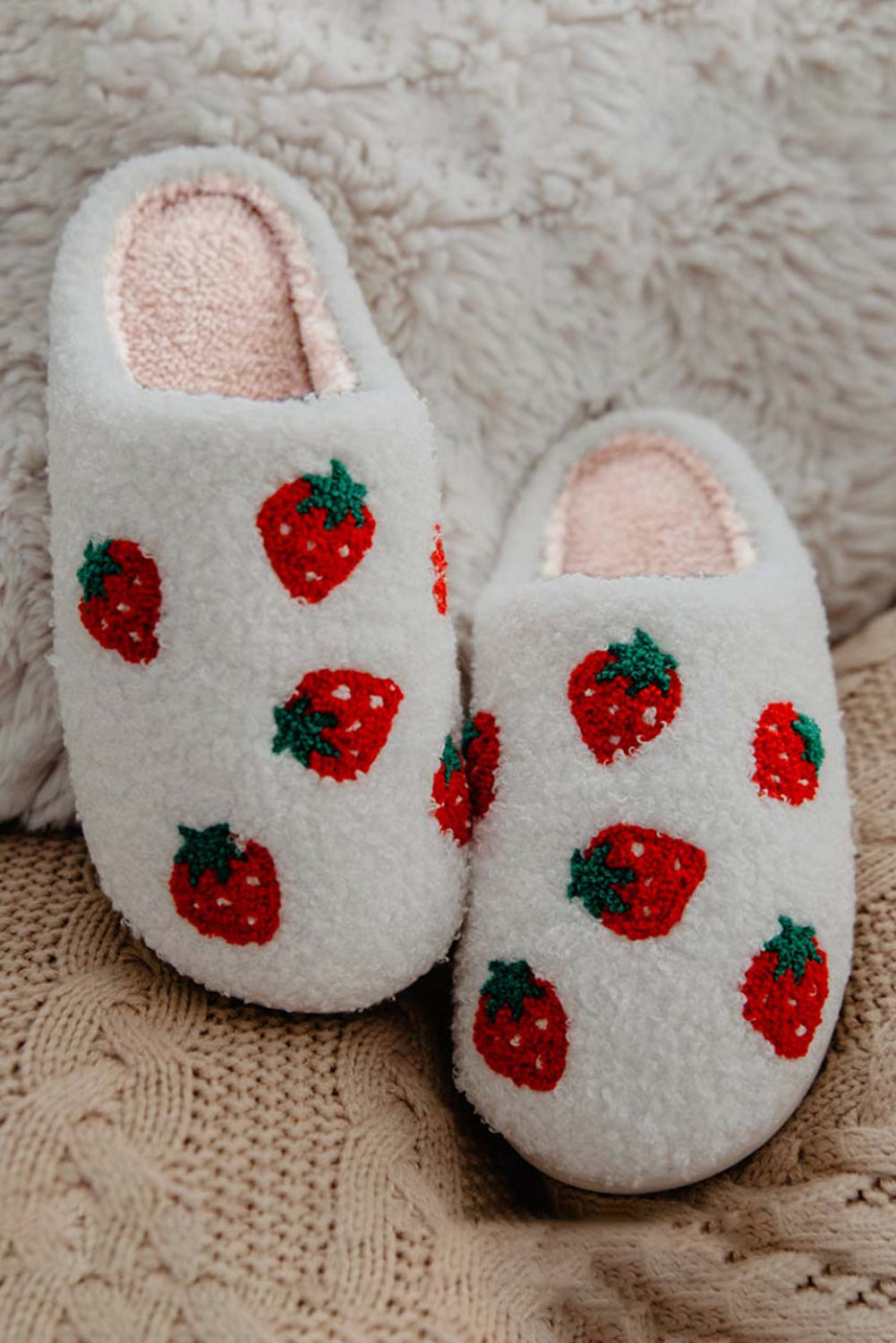 Bright White Cute Fuzzy Strawberry Pattern Winter Slippers